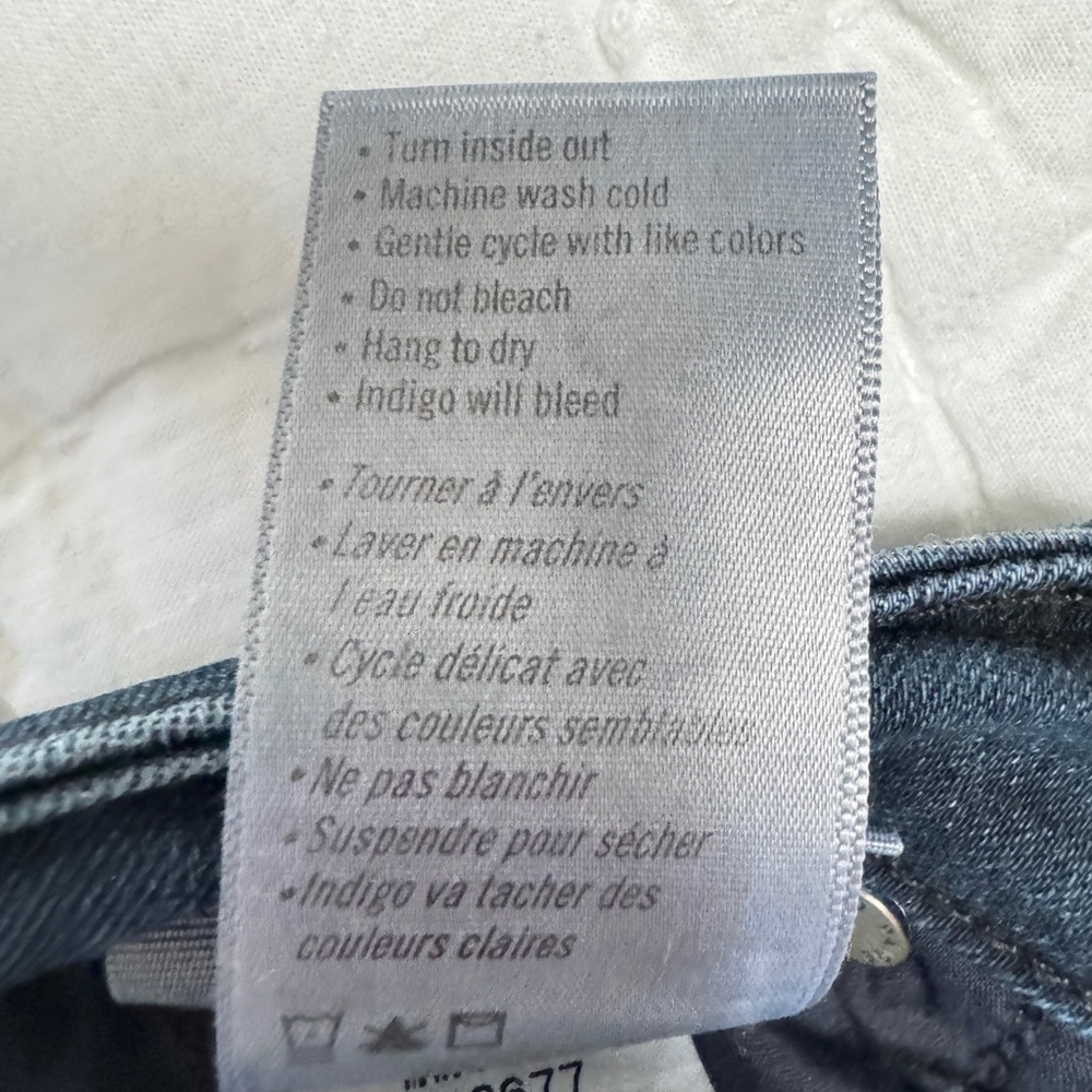 PAIGE Navy Jeans in Size 26 - Picture 9 of 12